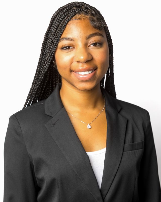 Headshot photography by Swavey Shots